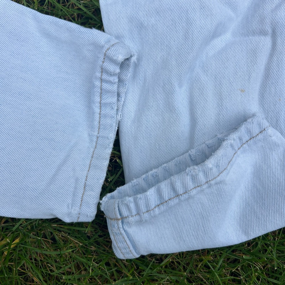 Vintage 80s Guess Jeans Womens Sz 28 Light Blue Denim 1050 Faded Mom Made in USA - Picture 9 of 9